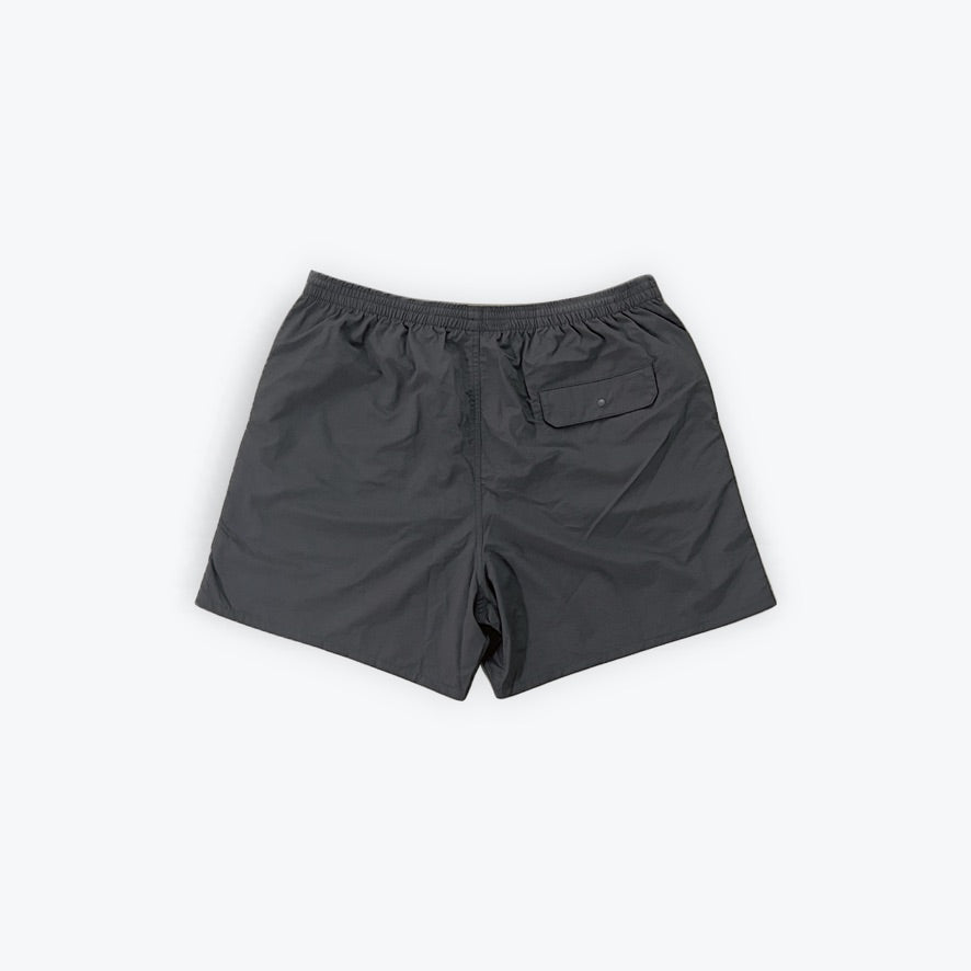 バーサタイルナイロンショートパンツ　